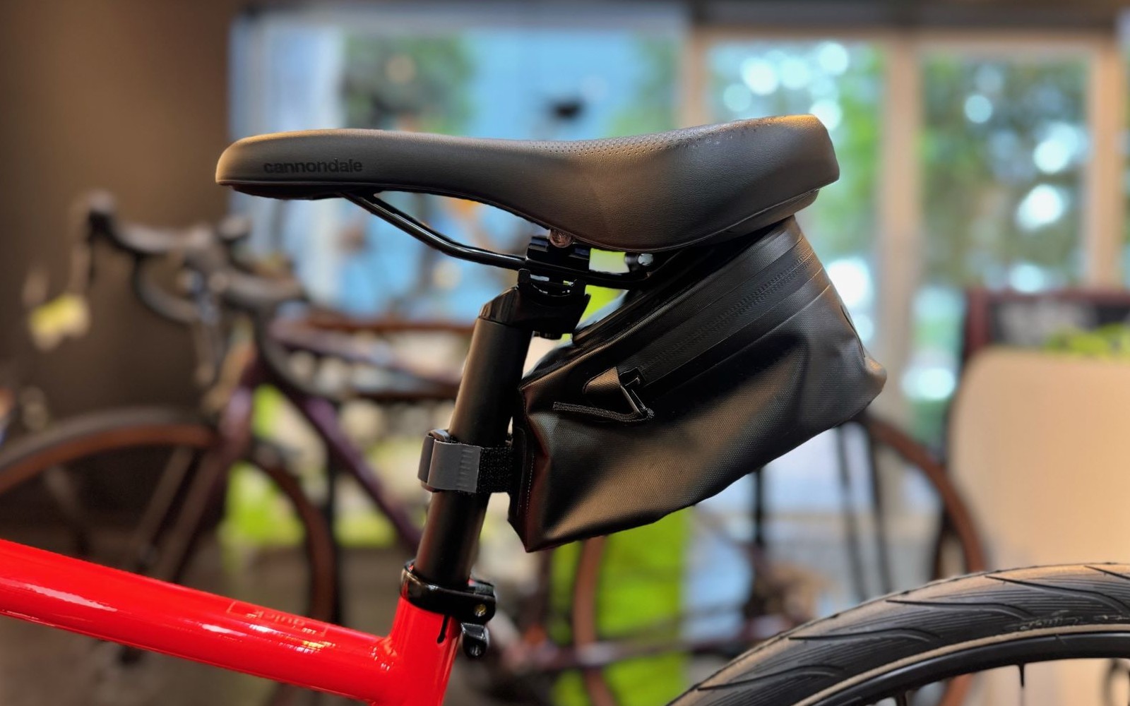 Contain QR Saddle Bagは愛車のお供にピッタリです！ | キャノンデール横浜