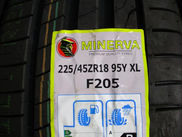 札幌のミネルバ F205 225/45R18 新品 4本の中古