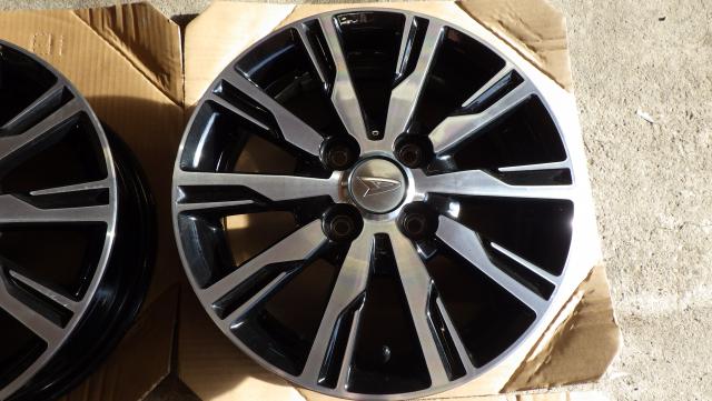 札幌の14×4.5J 4H/100 45 ダイハツ タントカスタム純正 アルミホイール