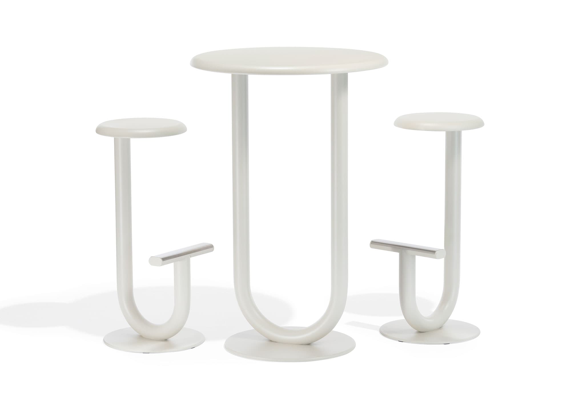 STRONG（ストロング テーブル/カウンター） DESALTO | カッシーナ