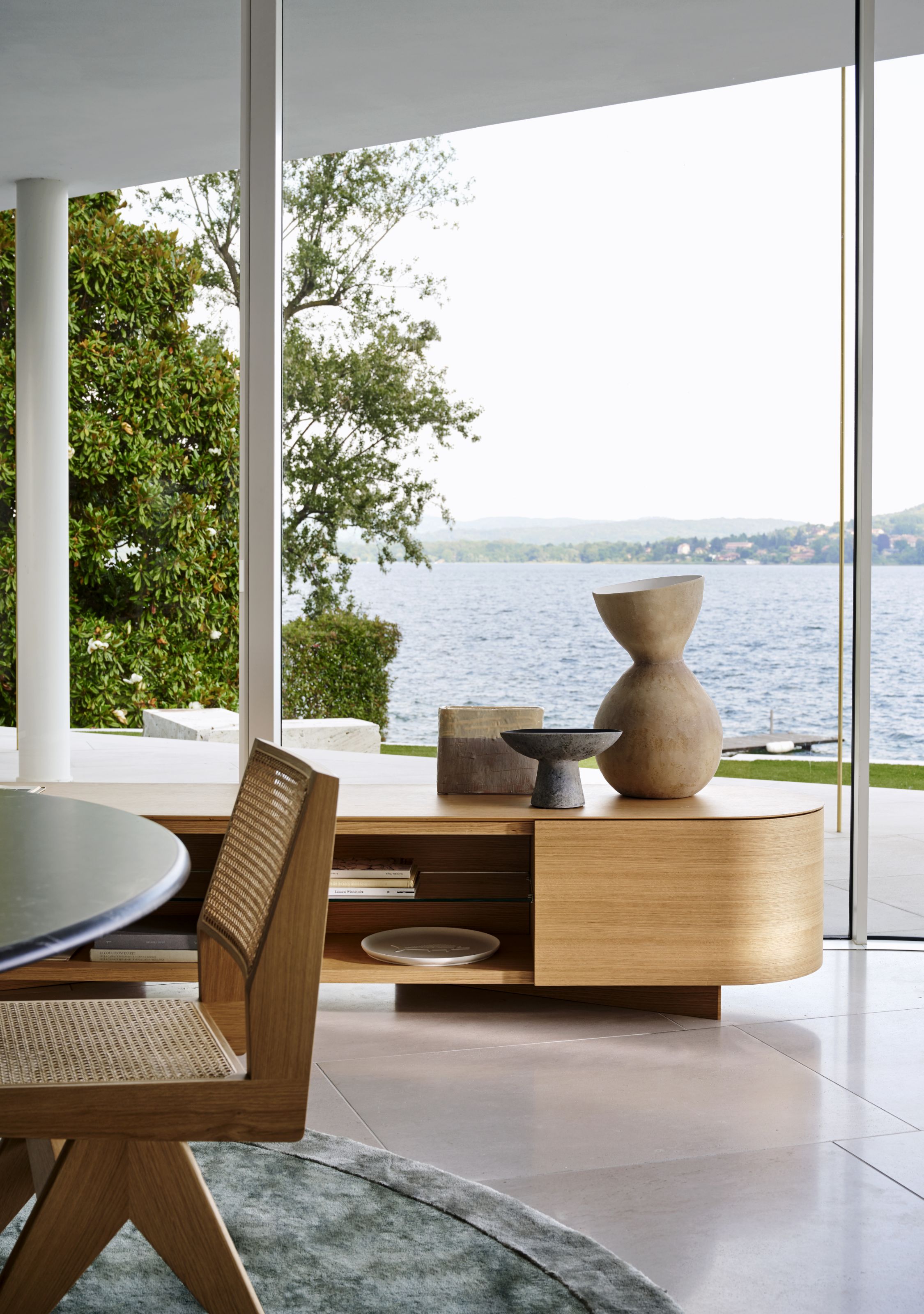 055 CAPITOL COMPLEX CHAIR（キャピトル コンプレックス チェア