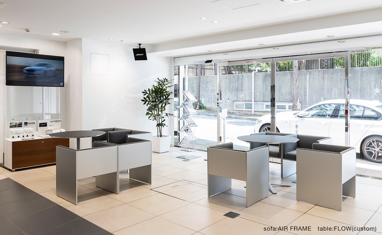 Abe Motors 麻布ショールーム - 納品事例 | カッシーナ・イクスシー