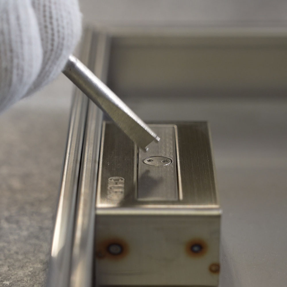 モルタル用フロアーハッチ ねじロック固定式 MS-1-ML | 株式会社中部