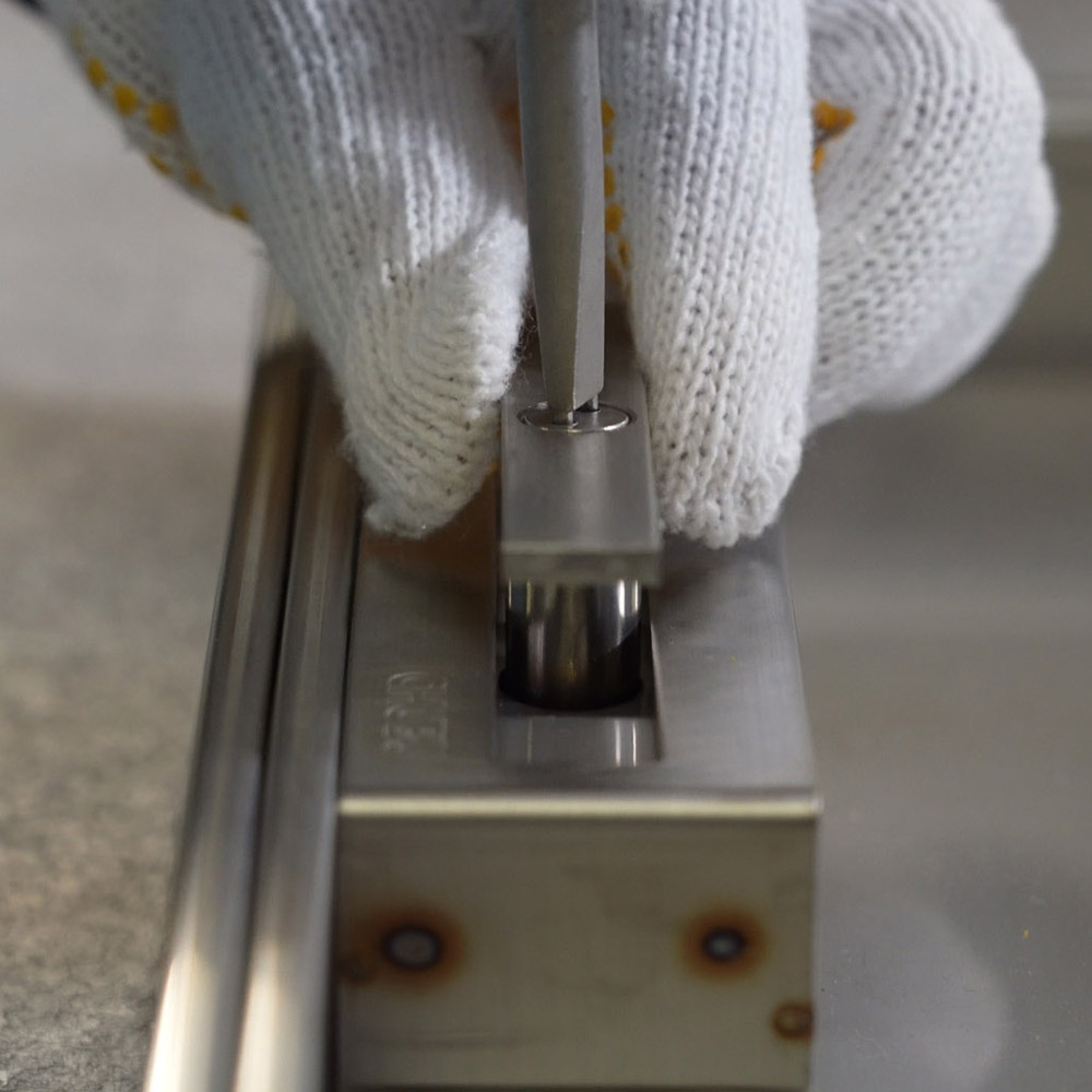 モルタル用フロアーハッチ ねじロック固定式 MS-1-ML | 株式会社中部