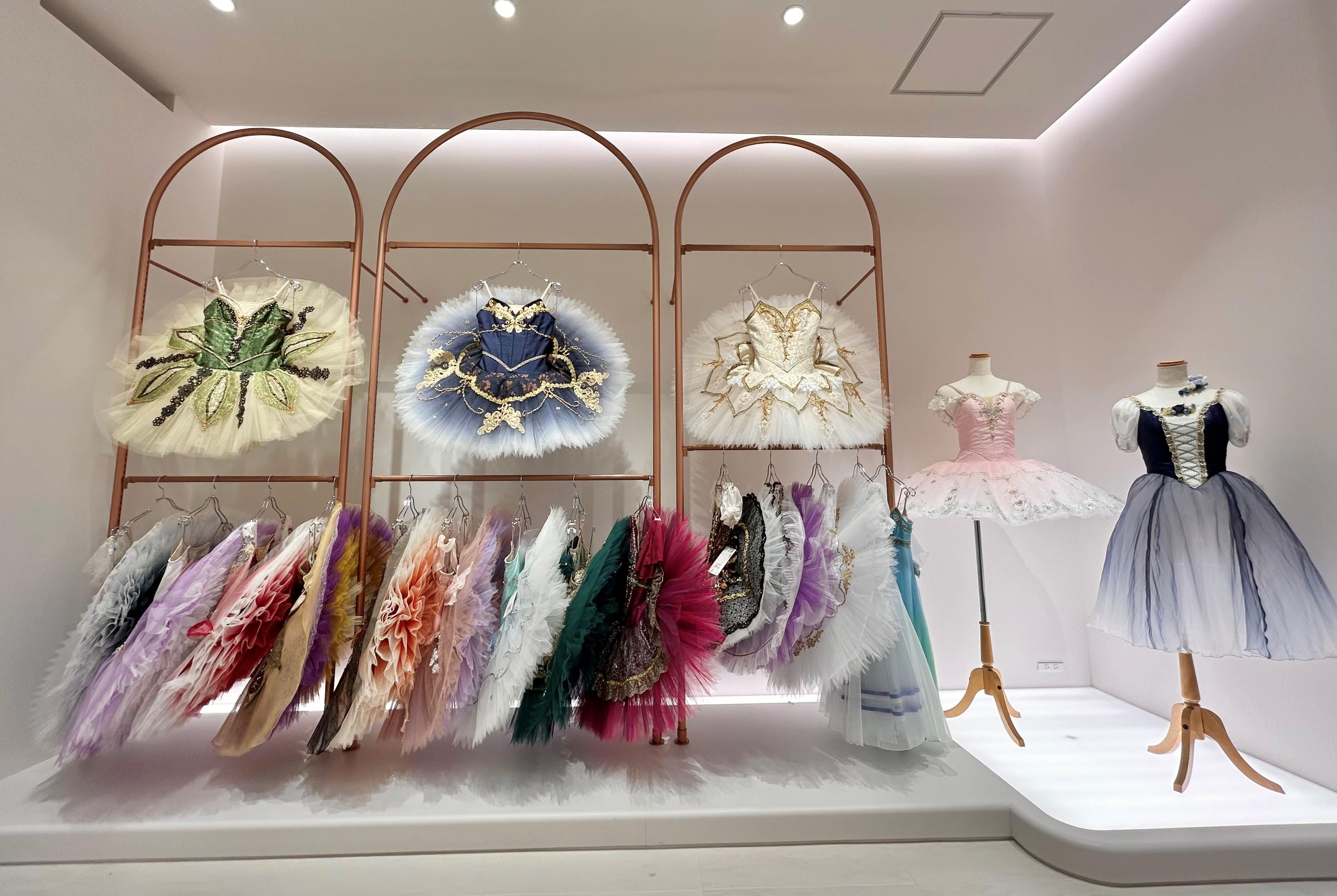 大丸心斎橋店】オリジナルバレエ衣装を店頭でお求めいただけます