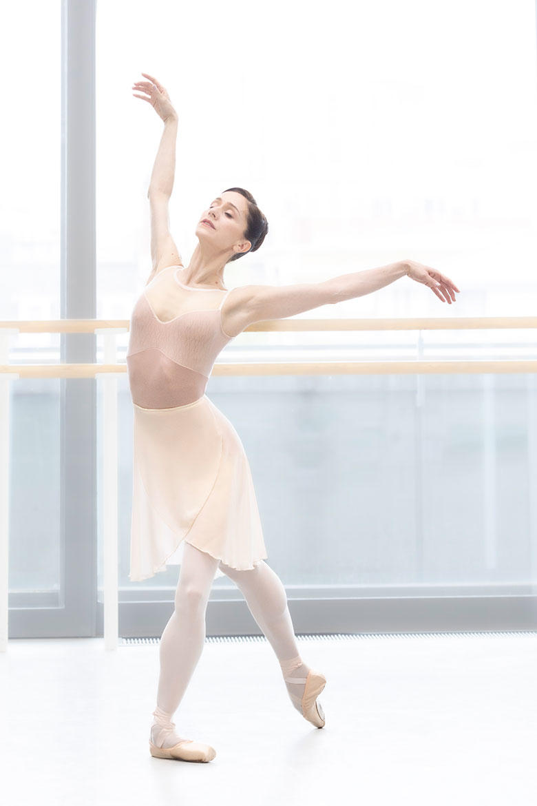 Nela Line 新作入荷しました！｜チャコット