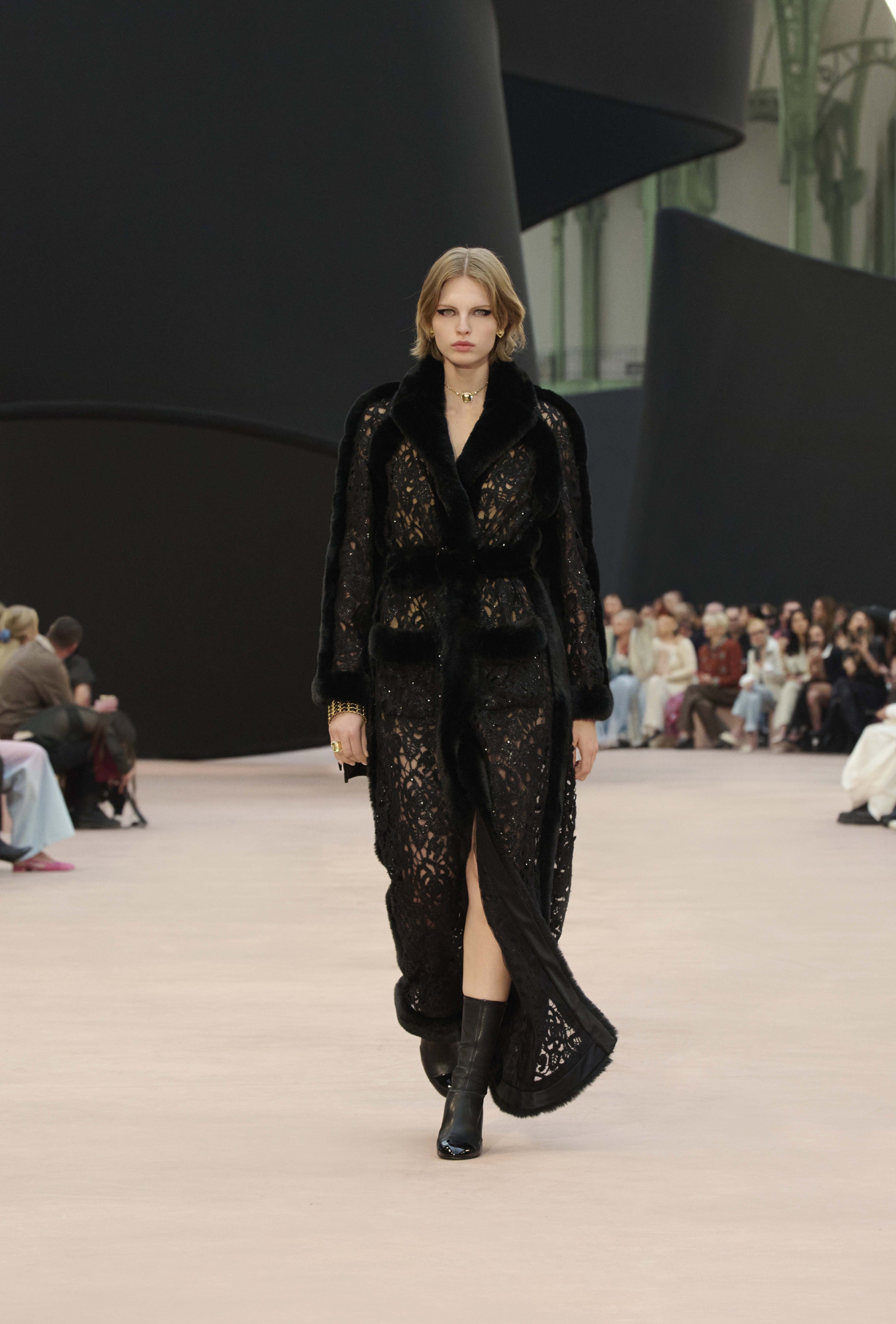 リング - メタル & ストラス、ゴールド & クリスタル — ファッション