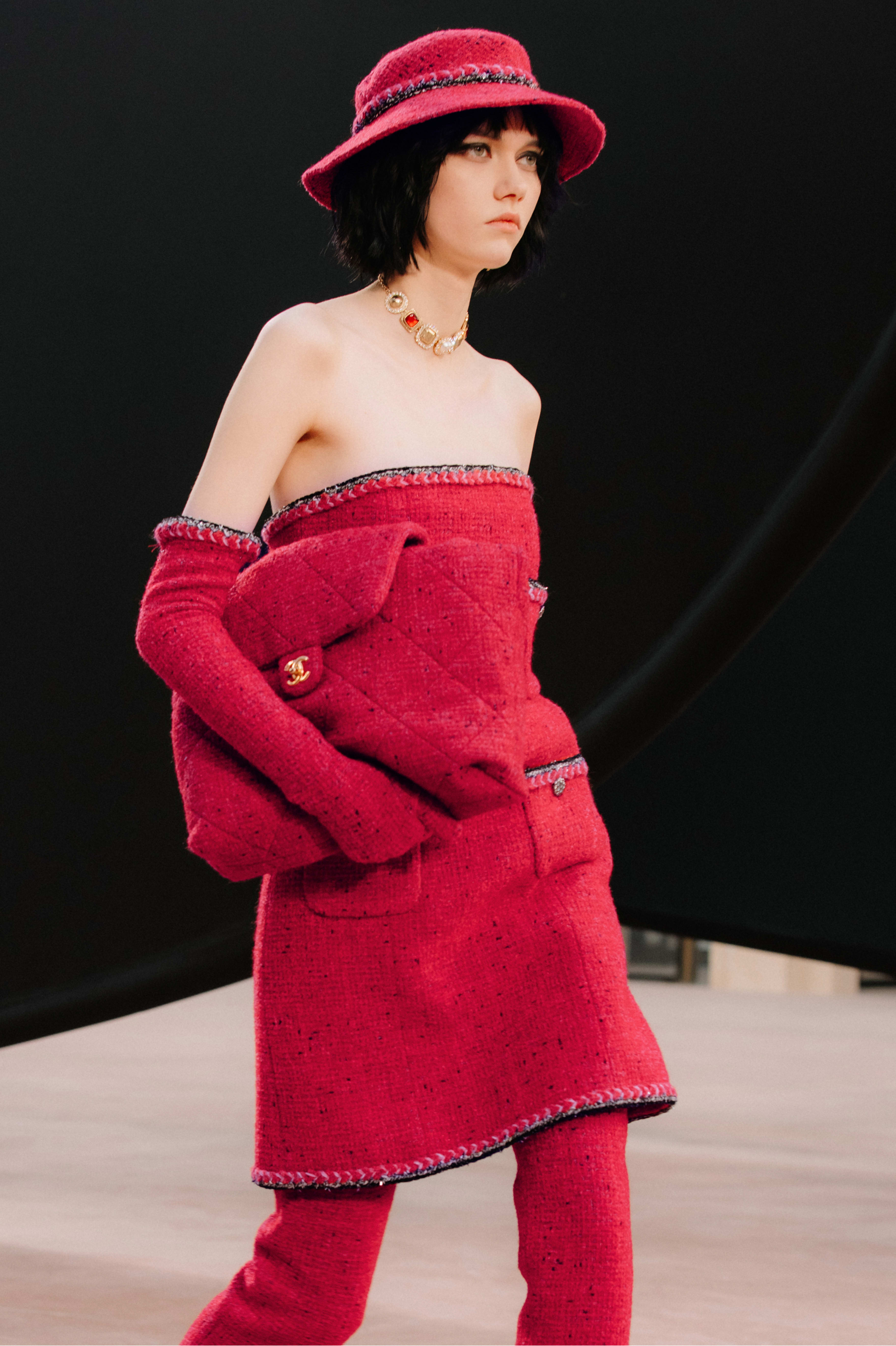 ドレス - ツイード、レッド & ブラック — ファッション | CHANEL シャネル