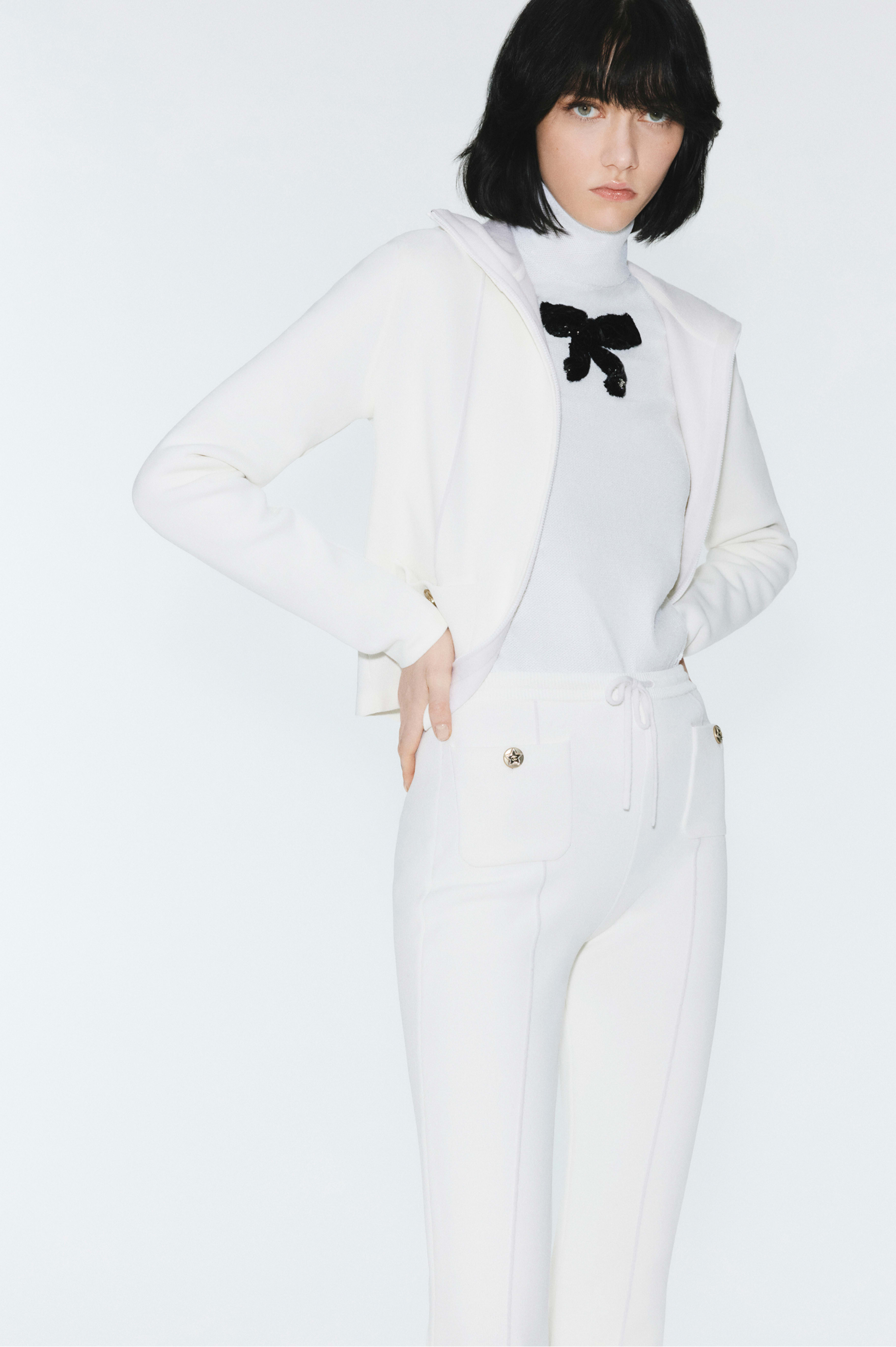 Long-sleeved top - Sequin-embroidered mixed fibers, white & black