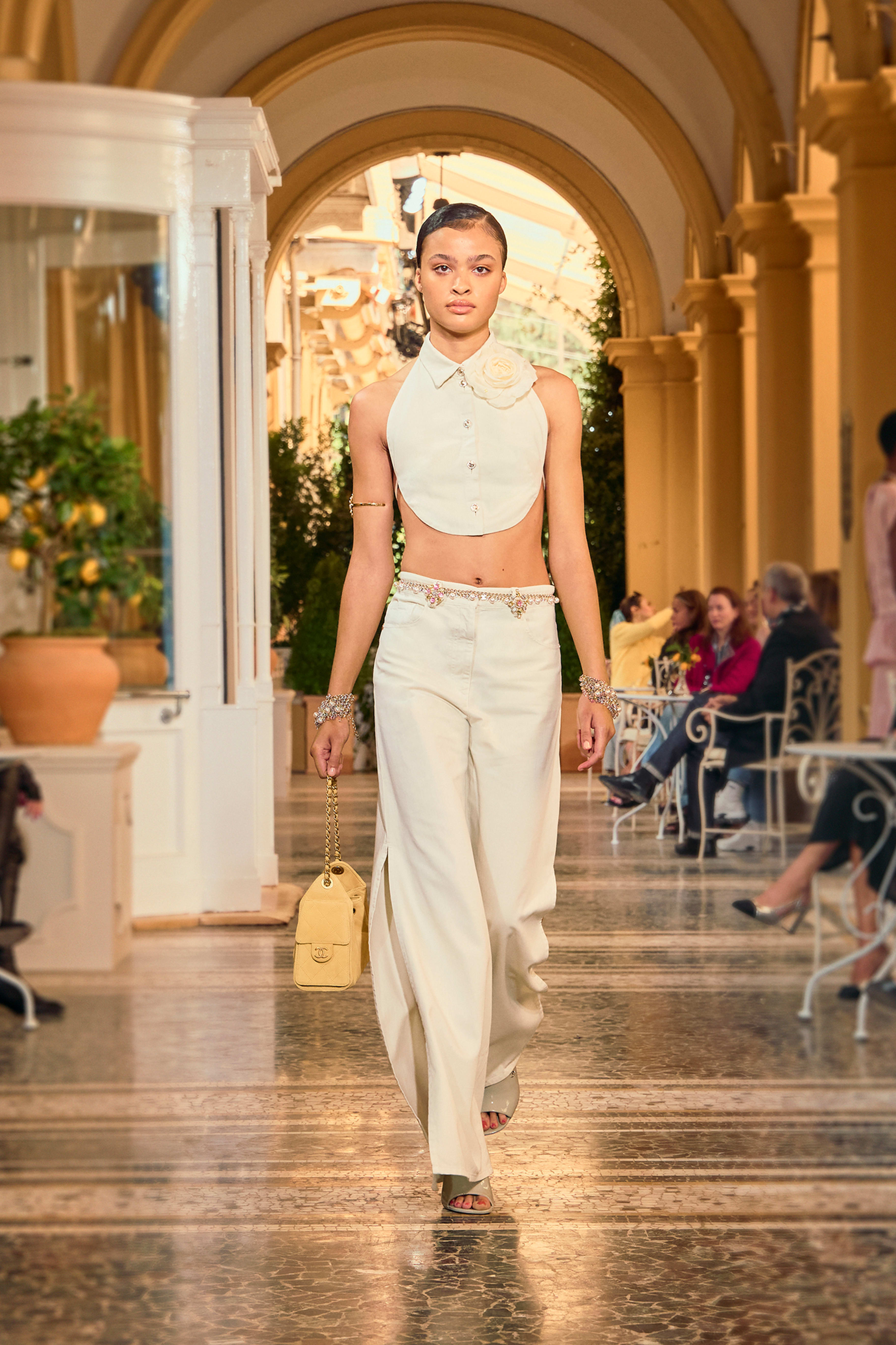 パンツ - デニム、ライトイエロー、ピンク & イエロー — ファッション