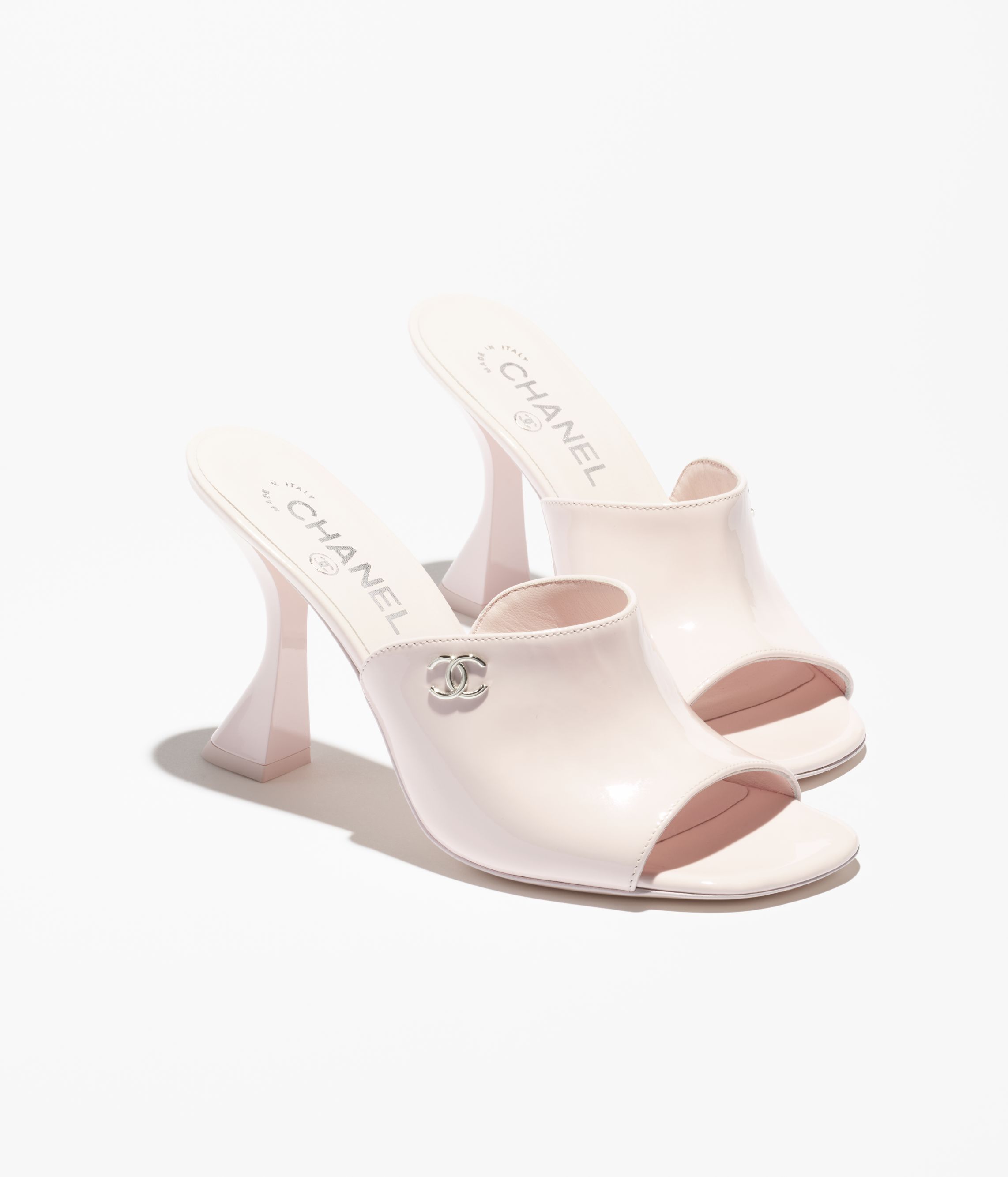 ミュール - パテント カーフスキン、アイボリー — ファッション