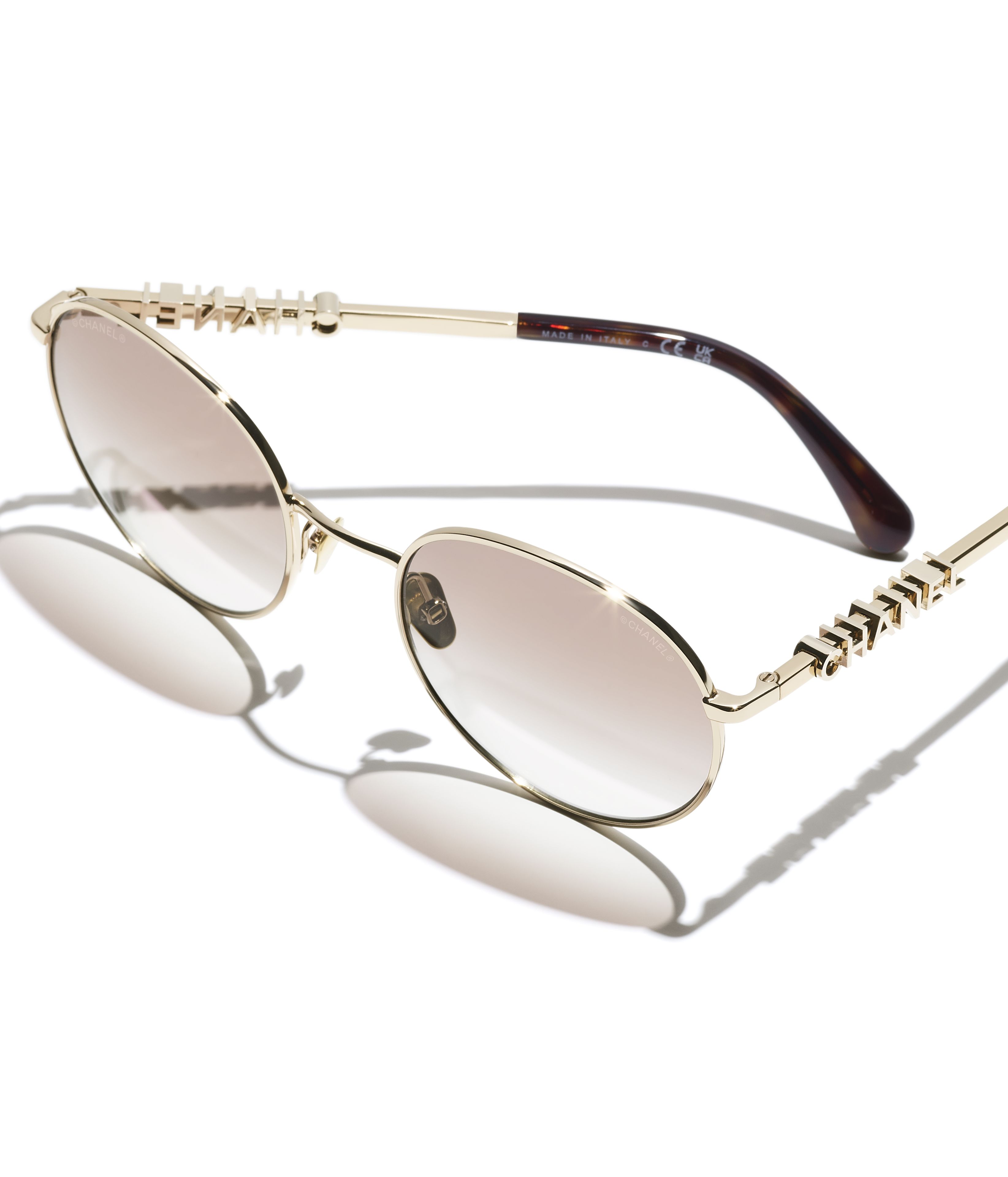 CHANEL サングラス: パント シェイプ サングラス, メタル 4282