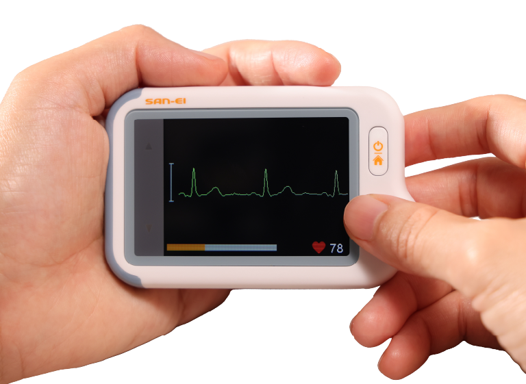 動悸・息切れ・不整脈を感じたら｜家庭用心電計 Checkme（チェックミー）