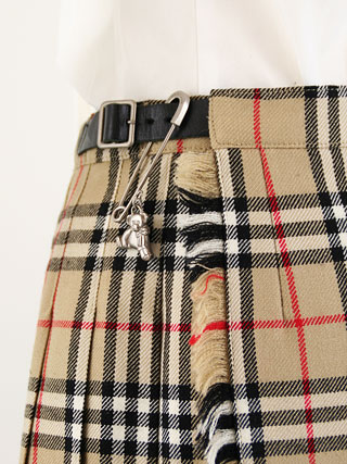 バーバリー 定番ノバチェック柄スーツ(リボン) 130 / ブランド