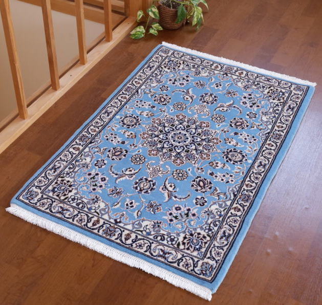 ペルシャ絨毯 玄関マットサイズ 明るい水色のウール＆シルク｜クラフト