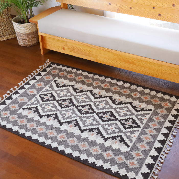 キリムラグ 約150×100cm（1畳）｜手織ラグの店クラフトワーク