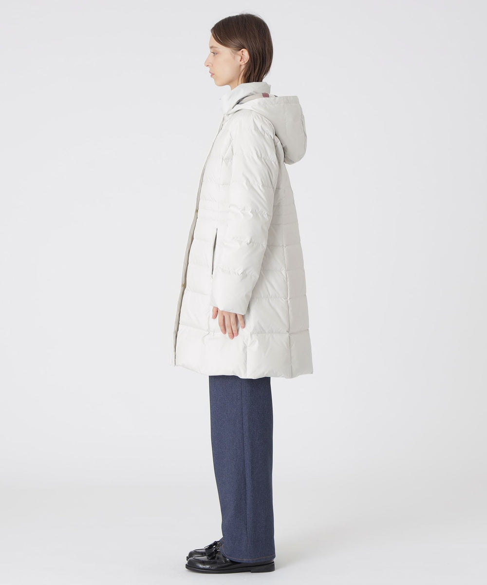 美品 ブルネロクチネリ 立体花 エレガント リバーシブル ダウンコート