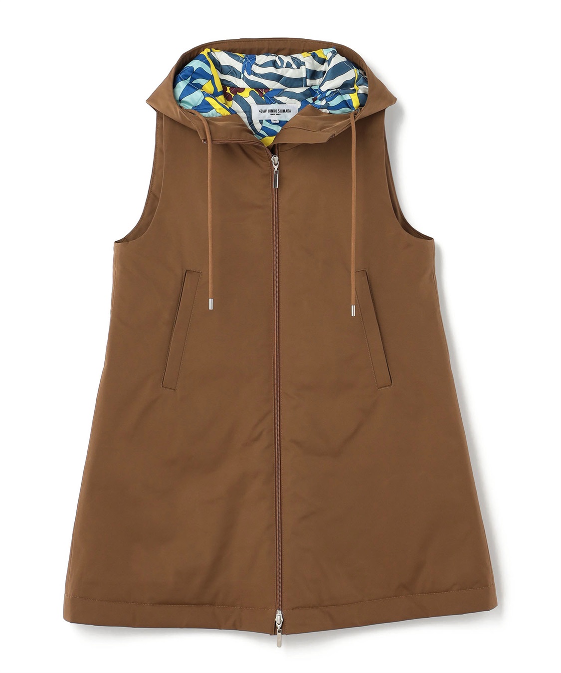 フードつき中綿ベスト 49AV JUNKO SHIMADA｜クロスプラス公式通販サイト