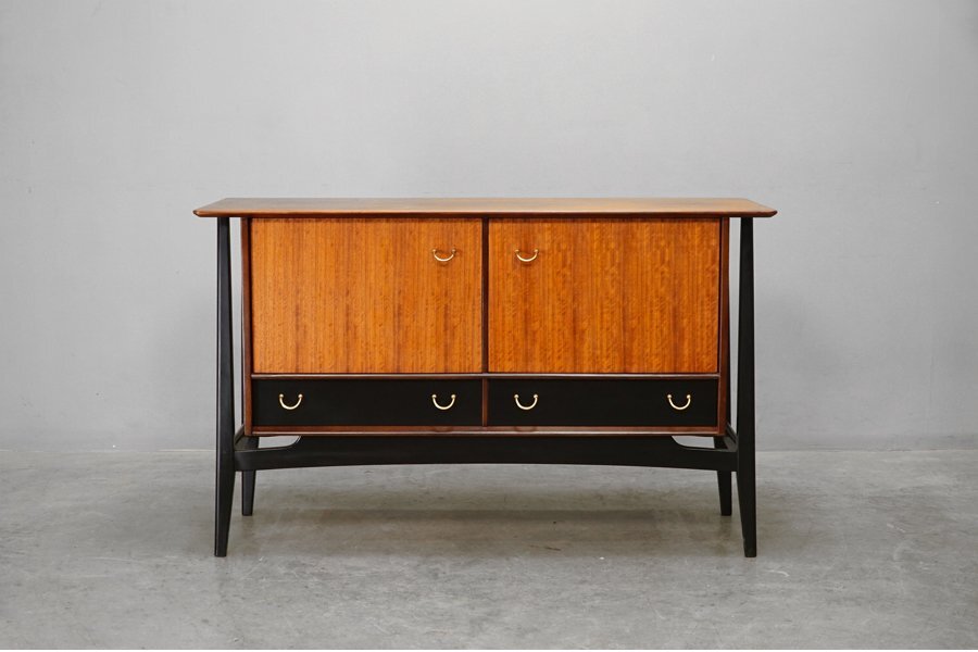 G-PLAN【1960年代イギリス】ヴィンテージサイドボード買取専門【アドア