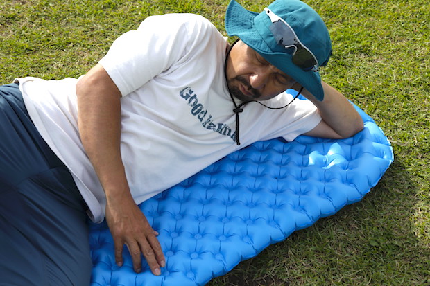 寝心地No. 1はどれだ!?「シートゥサミット」のすべてのマットに寝て