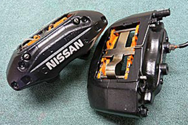 リフレッシュブレーキ-オートリフレッシュイッセ 町田のカー用品WEB