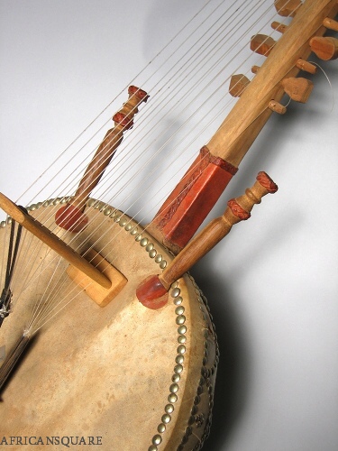 アフリカの楽器 コラ ンゴニ 弦楽器 【アフリカンスクエアー】
