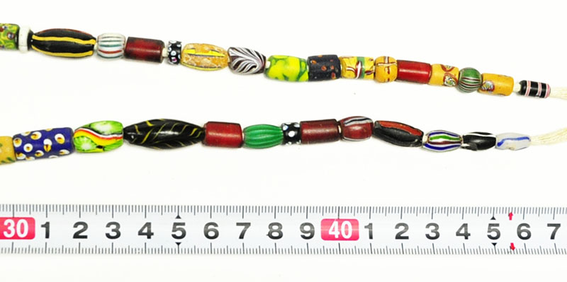 アフリカ・アンティーク トンボ玉 ビーズ (u334-12) - アフリカ雑貨店