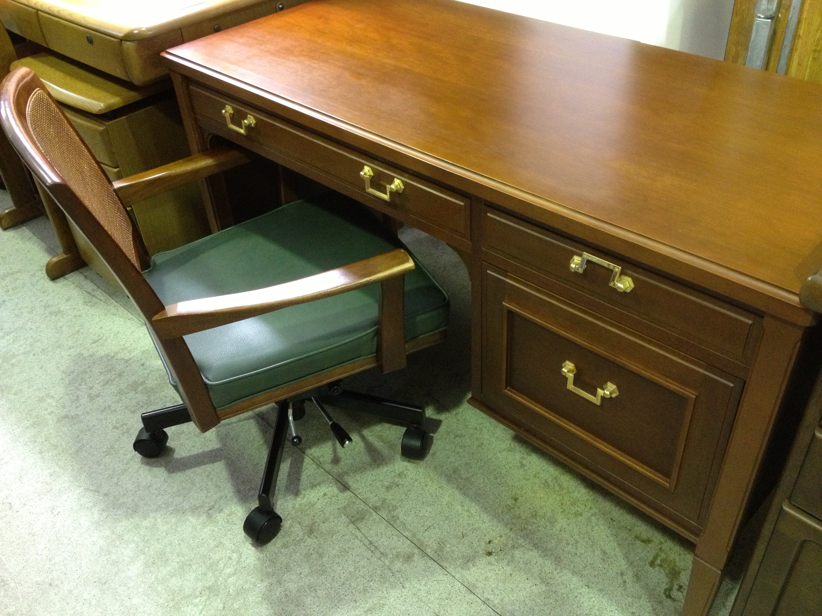 Maruniマルニ 地中海シリーズ書斎机買取致しました｜愛品館千葉店