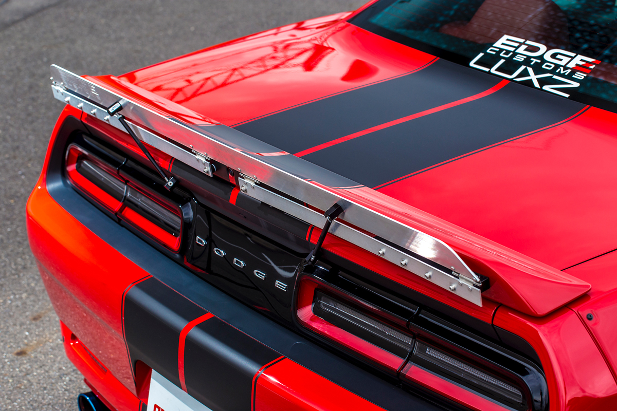 雑誌掲載情報＞カスタムカーにLUXZ チャレンジャーが掲載！ | airforce