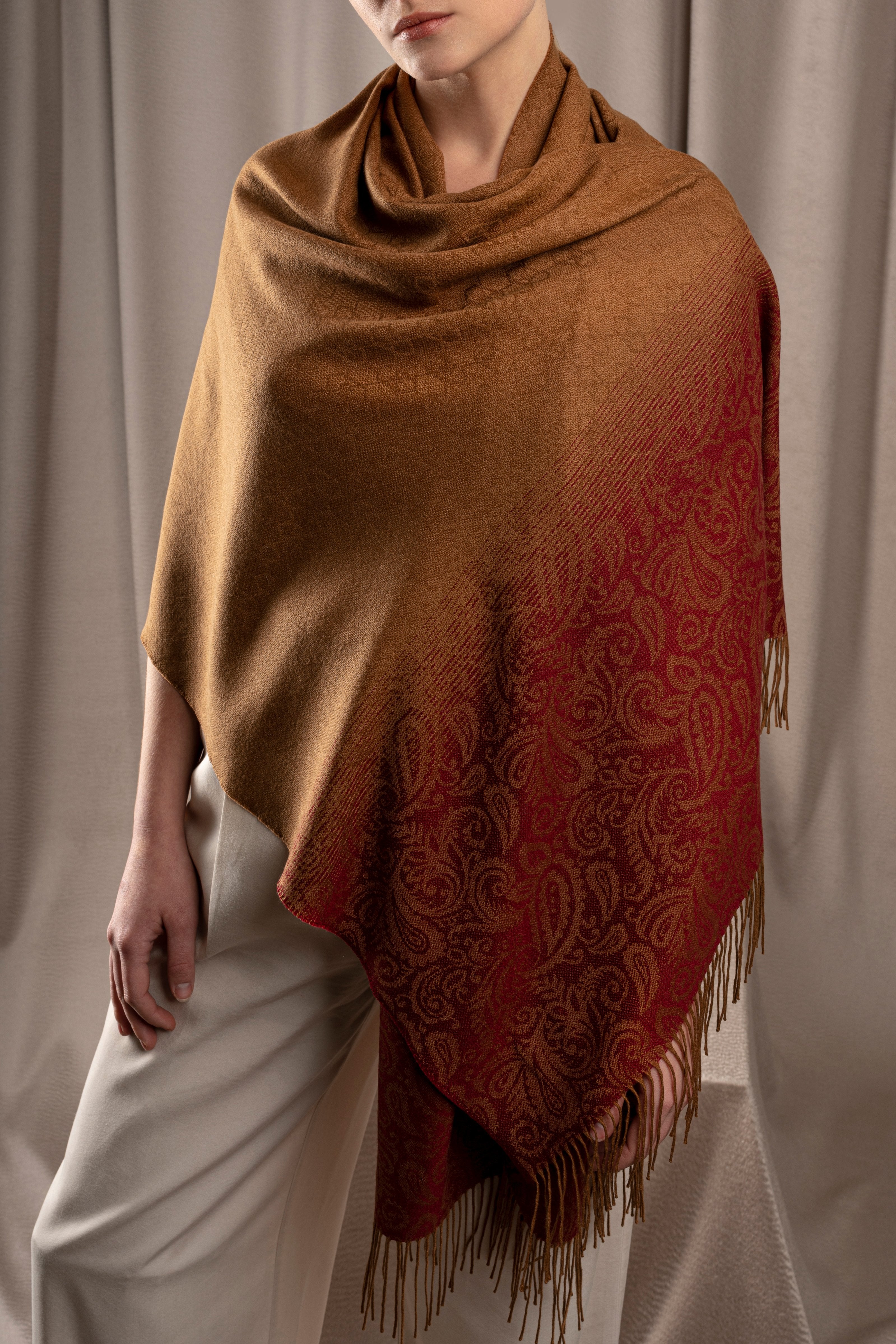 Davos 100% Vicuna Shawl – Alpaca Collections