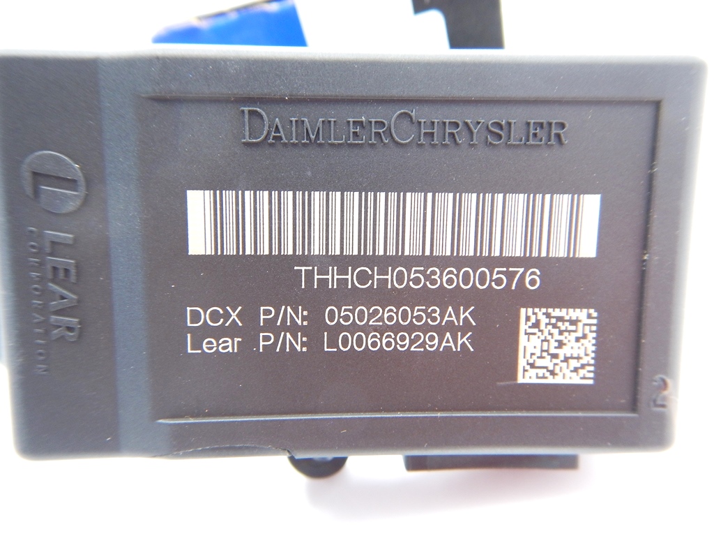 純正新品 クライスラー 300C WCM（ワイヤレス コントロール モジュール