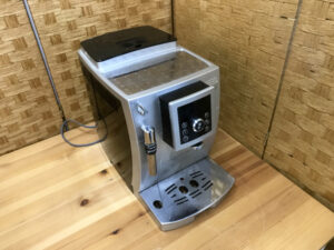 全自動コーヒーマシン デロンギ ESAM1000SJの買取価格 | リサイクル
