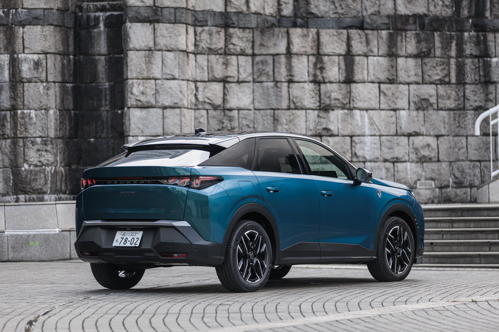 輸入車CセグSUV界に強力な新入り】デザインは斬新、走りはフランスの