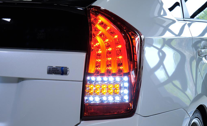 プリウス30系用ジュエルLEDテール・シーケンシャルウインカータイプ
