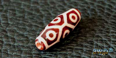 小さい九眼天珠 大きい九眼天珠 | チベット天珠専門店 awjp