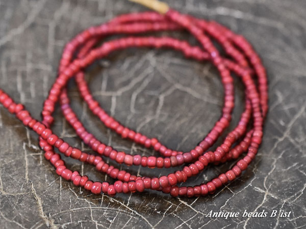 1707】アンティーク金赤ホワイトハーツ極小粒ビーズ4、,とんぼ玉