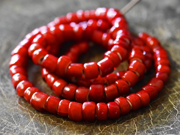 ホワイトハーツ一連 カテゴリ商品一覧｜アンティークビーズ、とんぼ玉