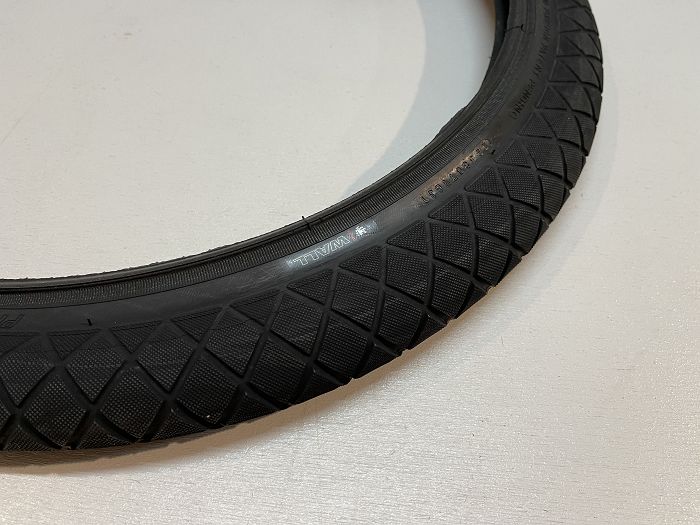 Primo Wall Tire 2.35