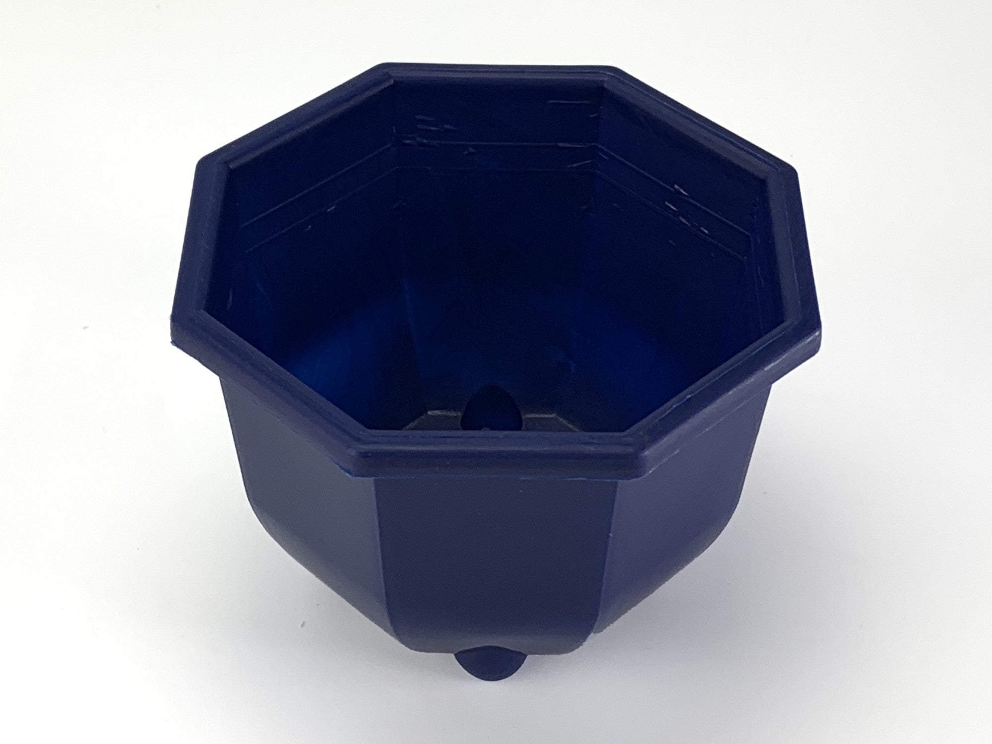 プラ鉢 4号 八角鉢 青 4RK 幅11.9cm×高さ8.9cm の販売｜盆栽妙 – 盆栽
