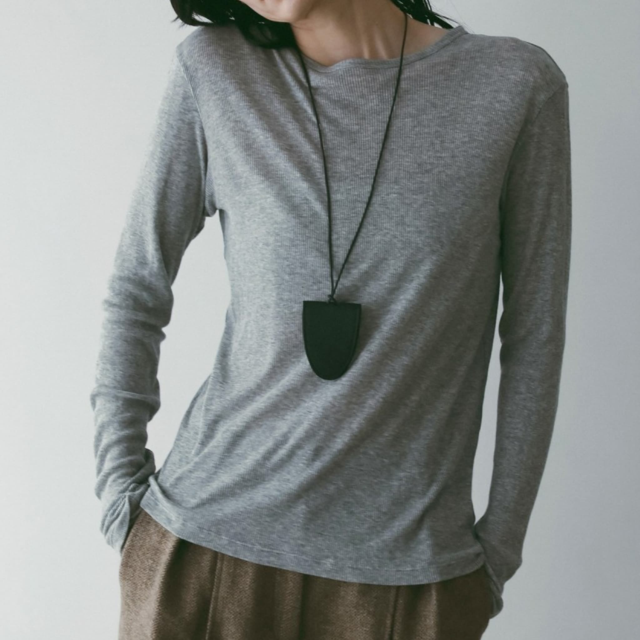 anuke アンヌーク レイヤード シアー ロング Tシャツ｜BORN FREE