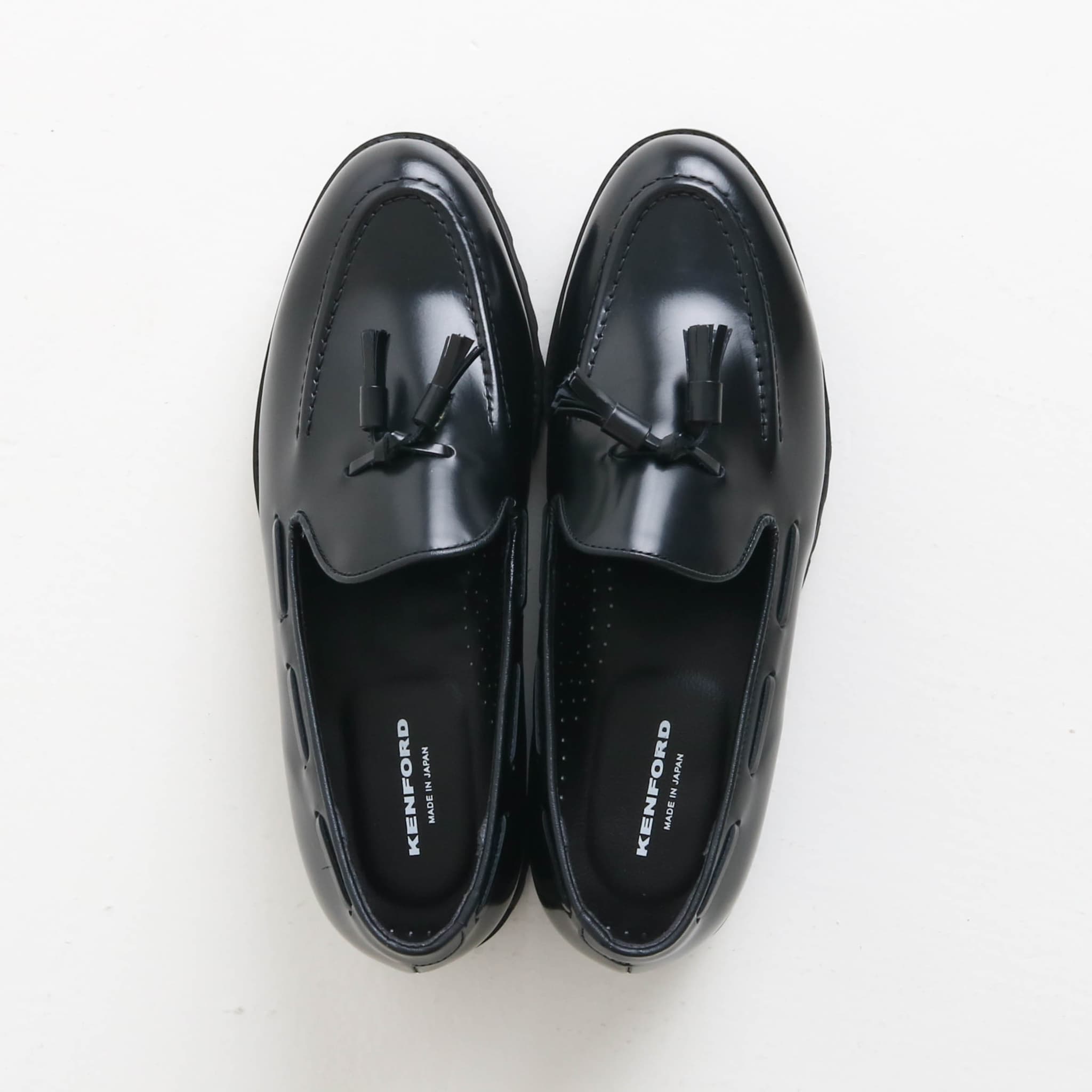 KENFORD ケンフォード タンク ソール タッセル ローファー｜BORN FREE