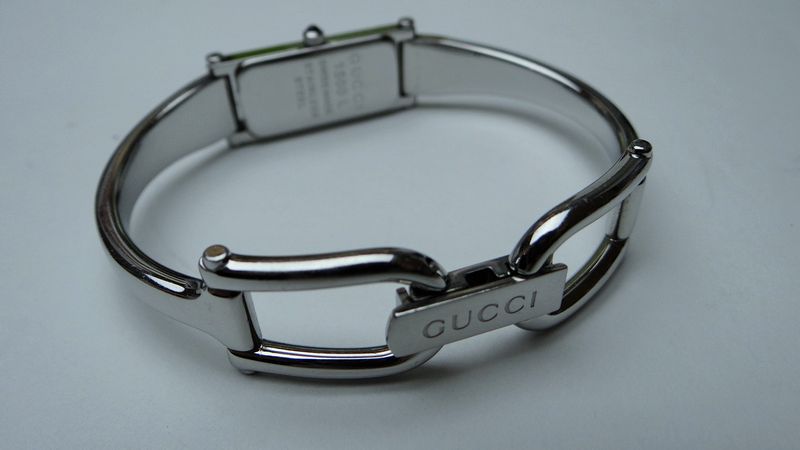 GUCCI グッチ 1500L クオーツ レディース時計 ウォッチ SSブレスレット