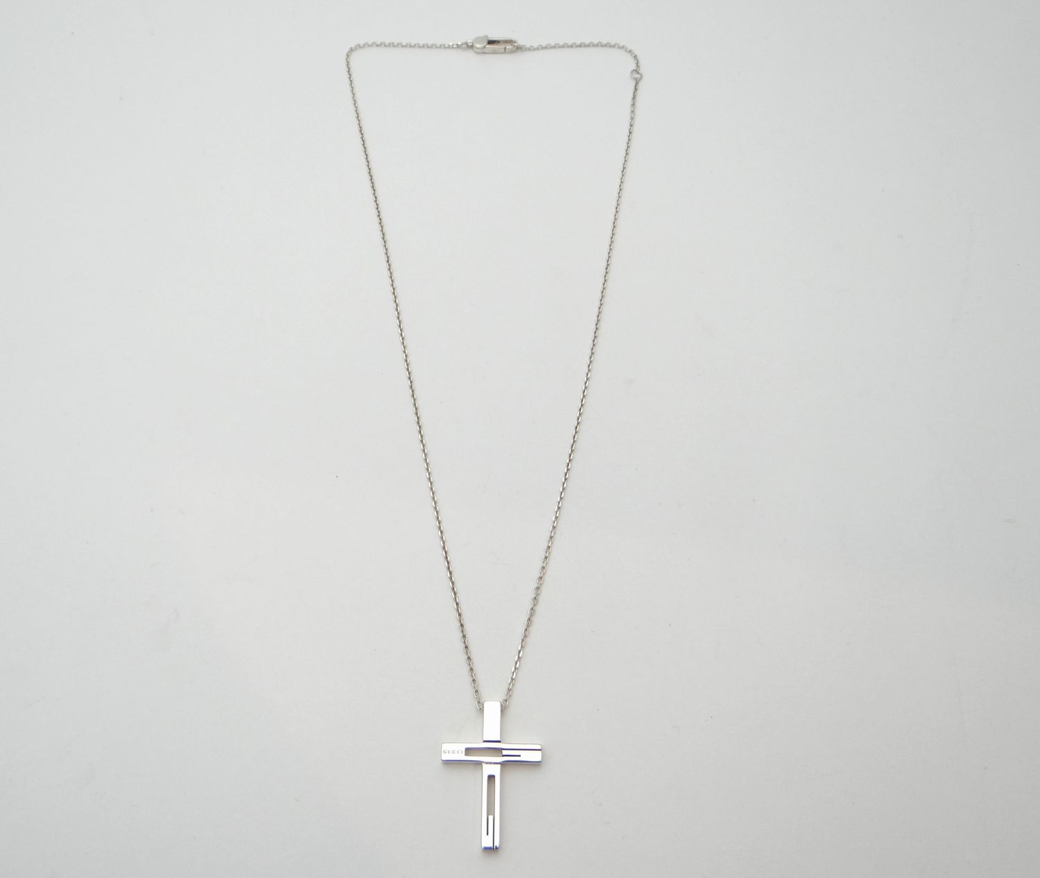 GUCCI グッチ Gモチーフ クロス 十字架 ネックレス ペンダント SV925