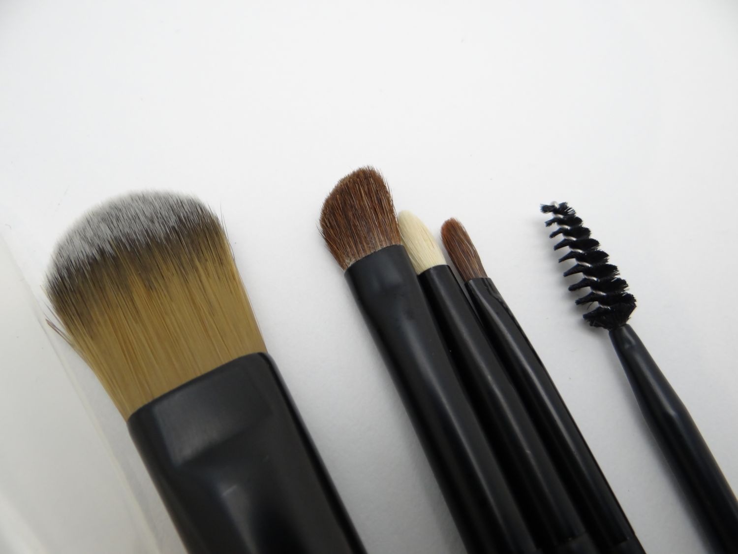 CHANEL シャネル レ ミニ ドゥ シャネル 2011 ポーチ×メイクブラシ