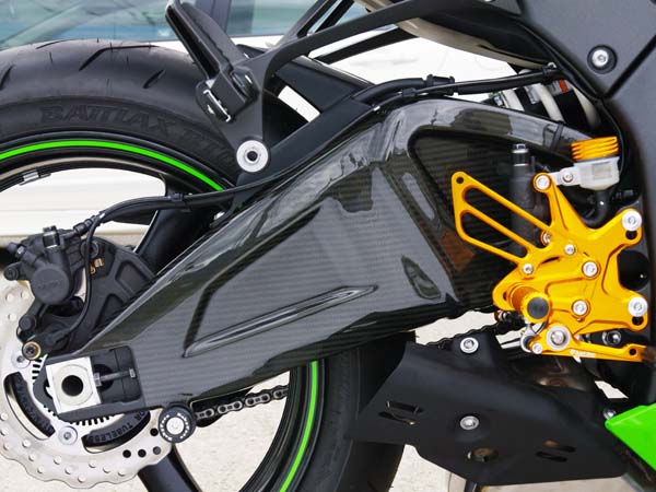 ZX10R ('11-) 用 スイングアームカバー
