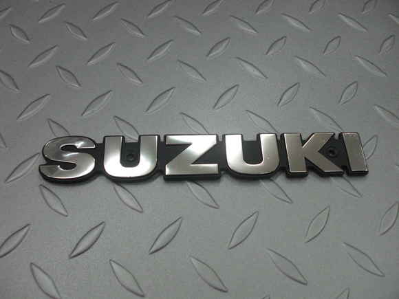 SUZUKIタンクエンブレム カスタムバイク・カスタムパーツ、旧車二輪