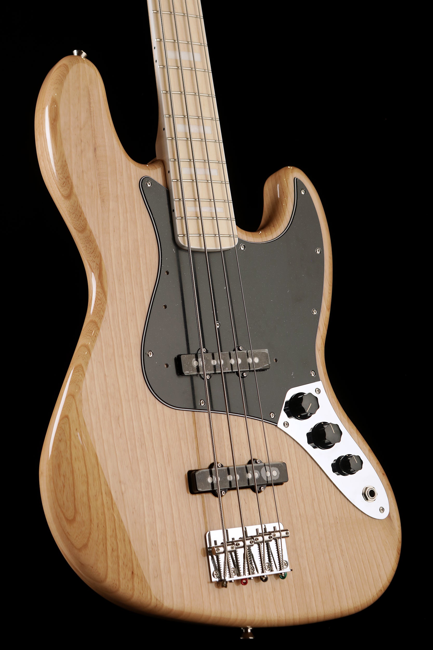 Fender Traditional 70s Jazz Bass Japan