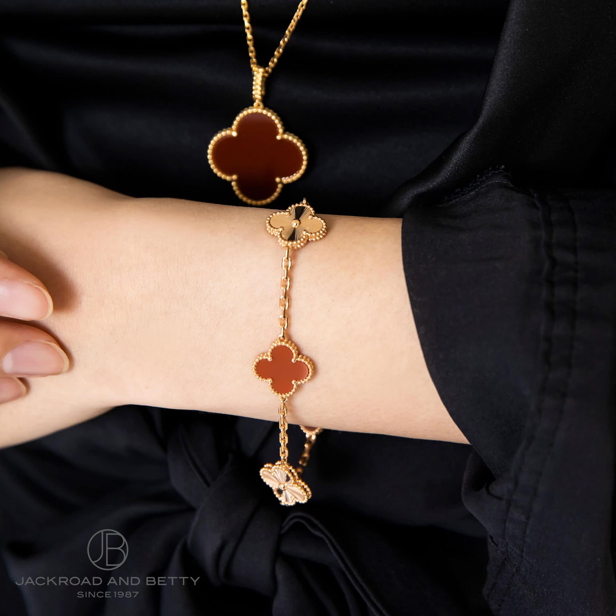 ヴィンテージ アルハンブラ ブレスレット 5モチーフ[VCARP7RP00