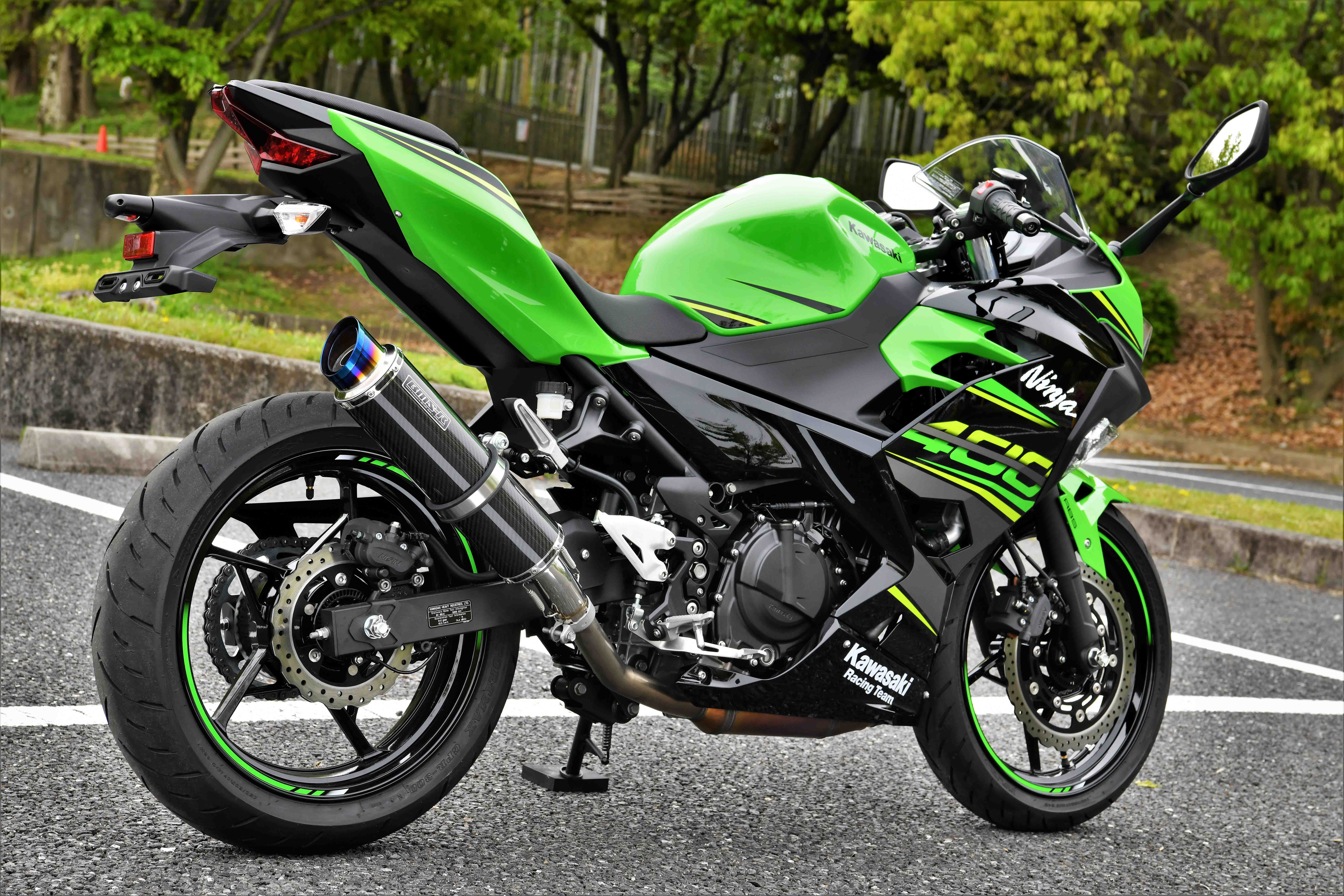 R-EVO2 カーボン スリップオン：Ninja400 / Z400：2018〜：政府認証