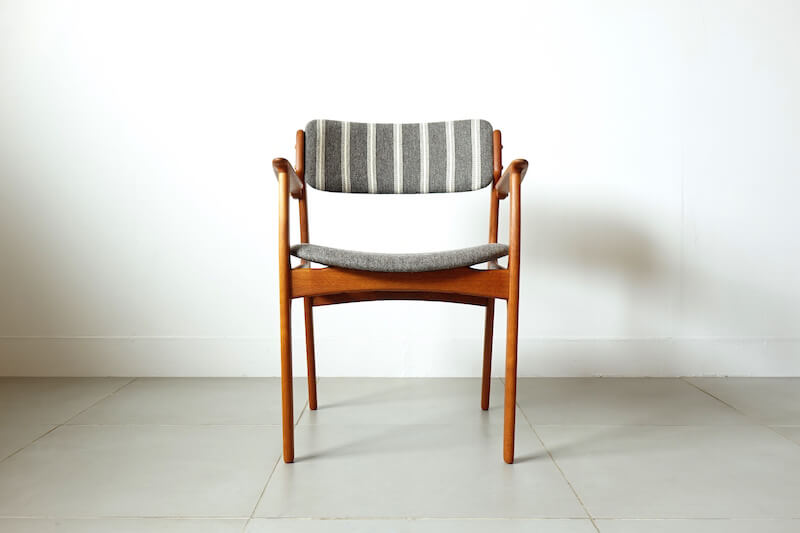 Bellbet | Model.50 Armchair in oak by Erik Buch エリックバック